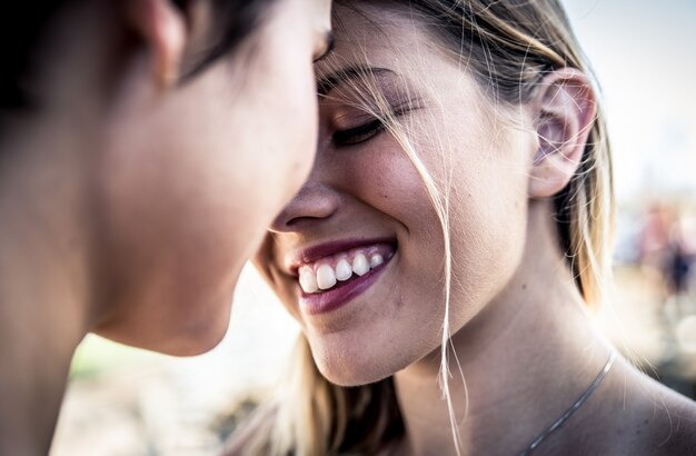 Feliz Pareja Gay Pasar Tiempo Juntos Foto Premium