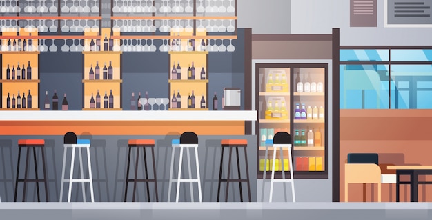 Bar Wnętrza Cafe Licznik Z Butelkami Alkoholu I Szklanki Na Półce Premium Wektorów