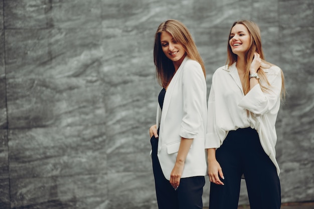 Moda dziewczyny w mieście Darmowe Zdjęcia
