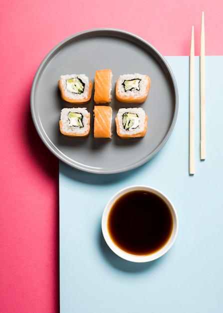 Rozmieszczenie Rolek Sushi I Sosu Sojowego Darmowe Zdjęcia