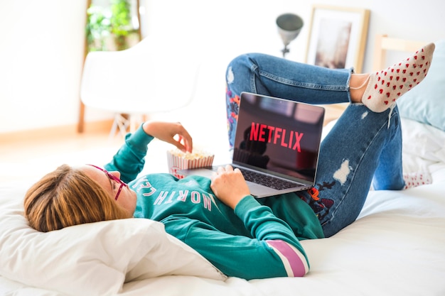 Urządzenie technologiczne z aplikacją netfilx Darmowe Zdjęcia