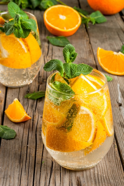 Bebida Refrescante De Verano De Naranja Foto Premium