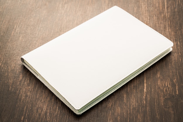 Download En blanco blanco mock up libro | Foto Gratis