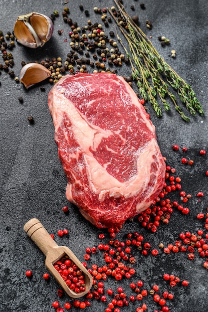 Carne Fresca Cruda Ribeye Steak Con Condimento Filete De Ternera