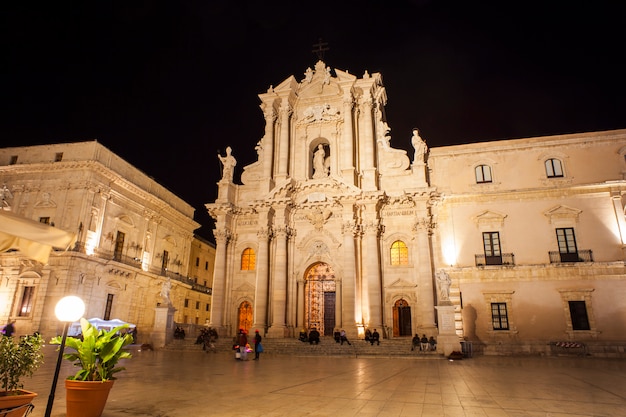 La Catedral De Siracusa Foto Premium