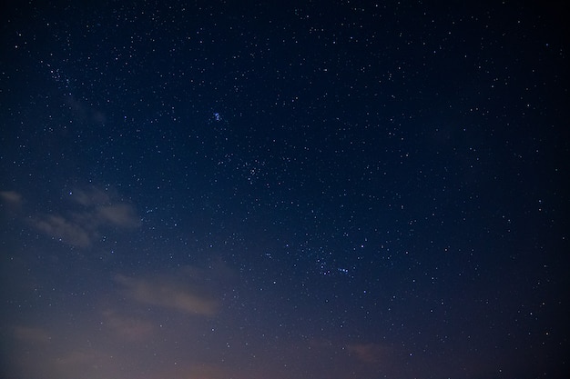 Cielo Y Nubes De Estrellas Durante La Noche Foto Premium 9251