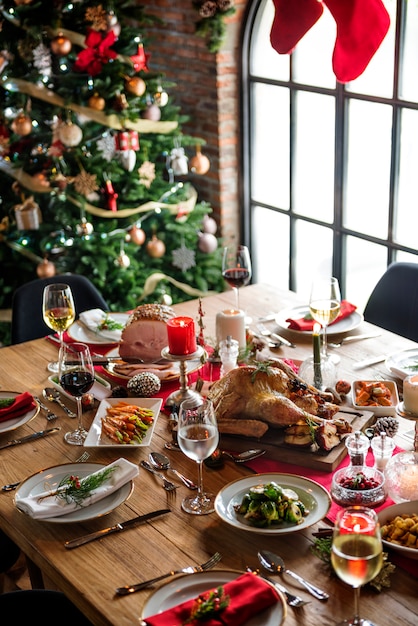 Concepto De Mesa De Cena Familiar De Navidad Foto Premium 