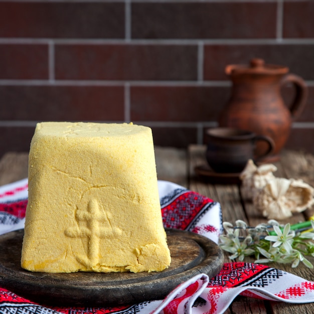 Cuajada De Postre De Quark De Pascua Ortodoxa Rusa Tradicional Foto