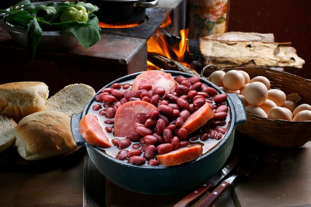 Feijoada de frijol morado | Foto Premium