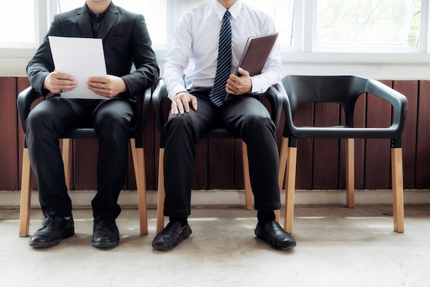 Gente De Negocios Esperando Una Entrevista De Trabajo Foto Premium 5276