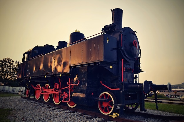 Hermoso Antiguo Tren De Vapor - Una Locomotora. Austria-europa. | Foto ...