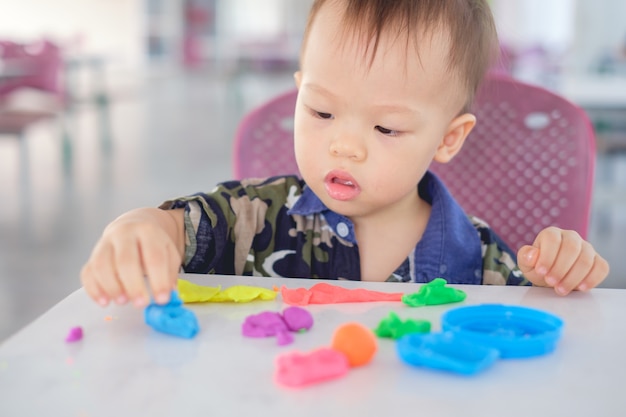 juegos con plastilina para bebes