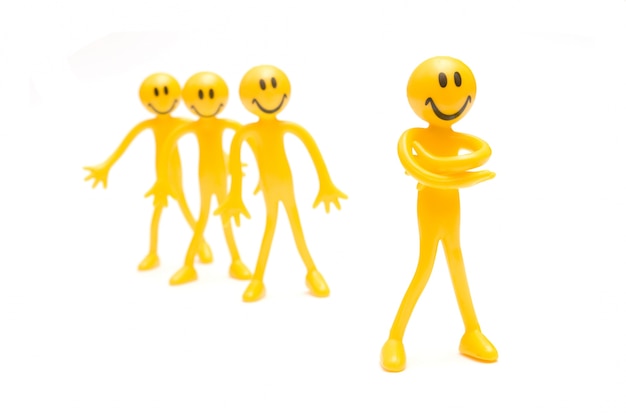 Monigotes amarillos sonriendo Foto gratis