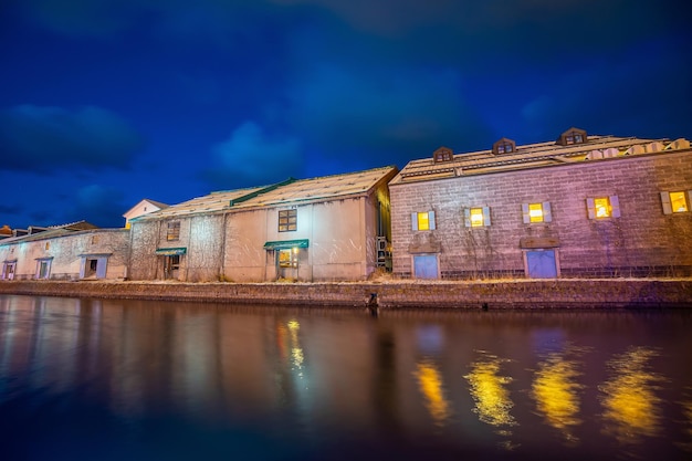 Paisaje urbano de otaru canal de japón y almacén histórico sapporo