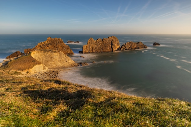 Paisaje En Los Urros De Liencres Cantabria Foto Premium