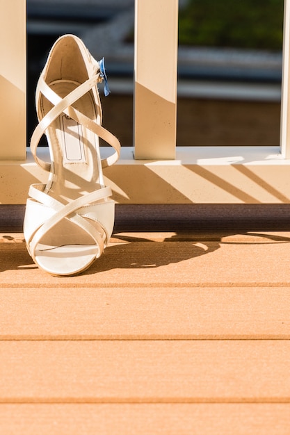 zapatos blancos mujer boda