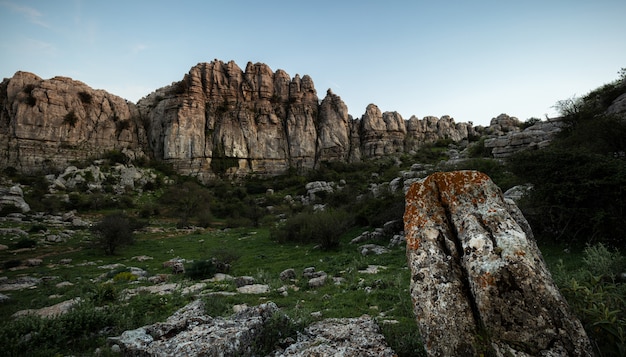 El parque natural torcal de antequera contiene uno de los ejemplos más