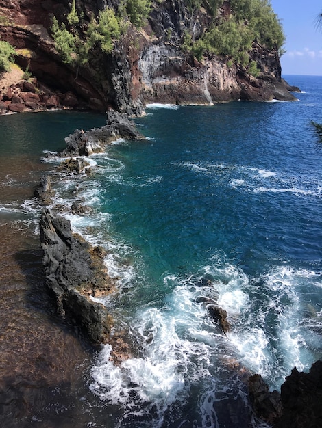 La Playa Roja De Kaihalulu En Maui Hawaii Foto Premium