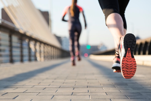 Resultado de imagen para mujer corriendo