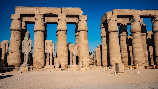 Templo De Luxor En Luxor, Egipto, El Templo De Luxor Es Un Gran ...