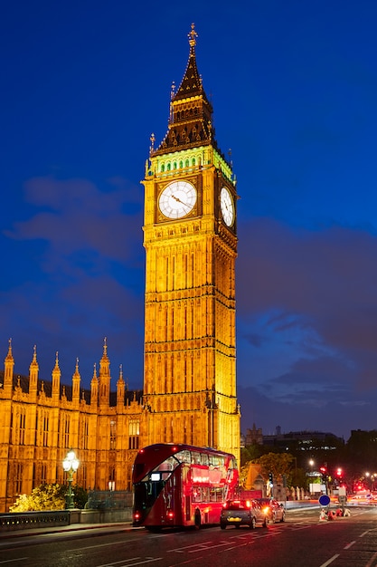 Torre Del Reloj Big Ben En Londres Inglaterra Foto Premium 3595