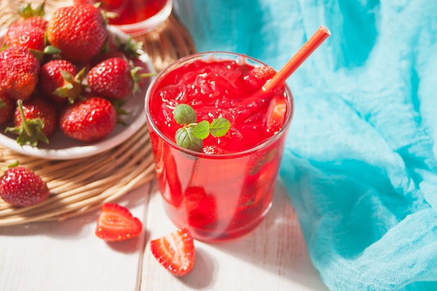 Vaso Con T Helado Dulce De Fresa Dulce Casero O C Ctel Limonada Con