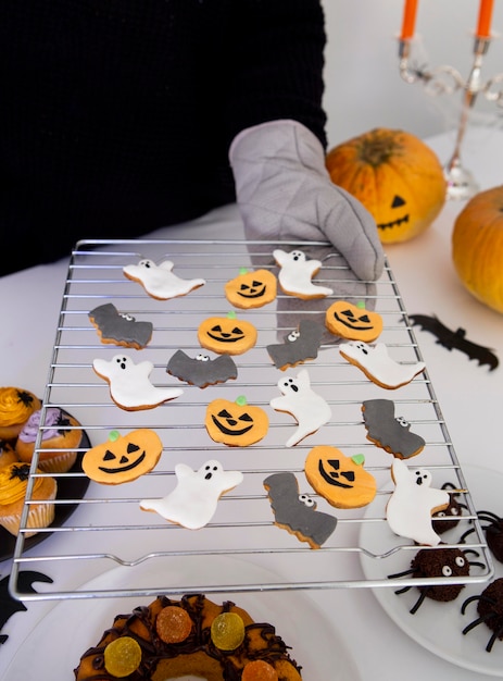 Vista Cercana De Deliciosas Galletas De Halloween Foto Gratis