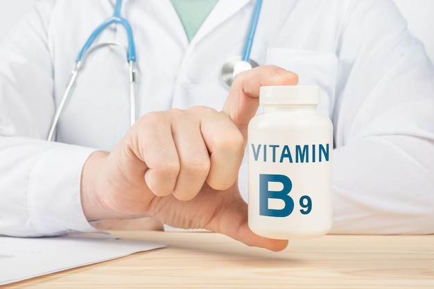 Vitamina B Y Minerales Esenciales Para El Ser Humano El M Dico