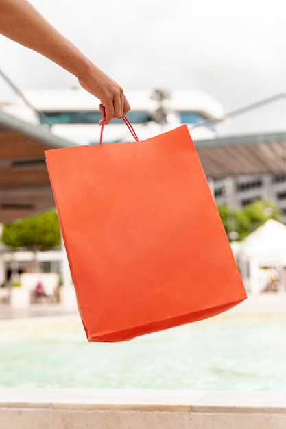 Shopping bag arancione vuoto mock-up | Foto Gratis