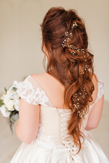 Sposa si sta preparando Foto Gratuite