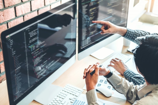 Sviluppo programmatore team development progettazione di siti web e tecnologie di codifica Foto Premium