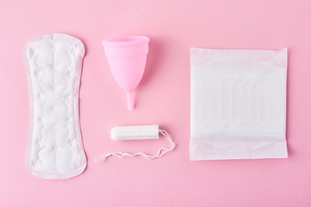 Absorvente Copo Menstrual E Tamp O Foto Premium