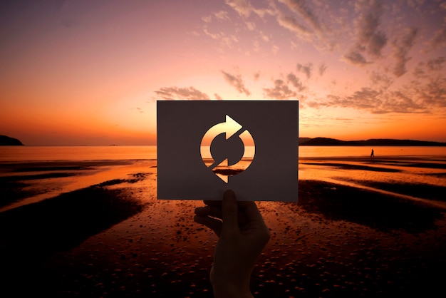 Atualizar ícone recarregar papel perfurado Foto gratuita