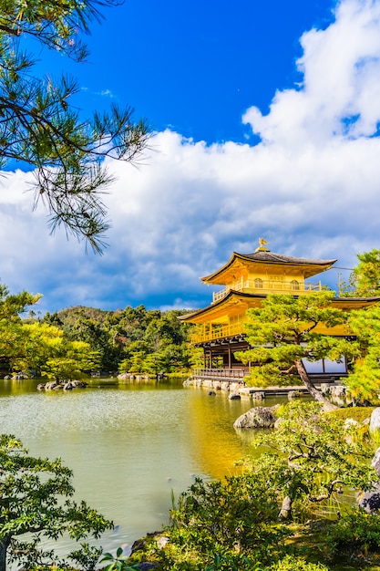Belo Templo Kinkakuji Com Pavilhao Dourado Em Kyoto No Japao Foto Gratis
