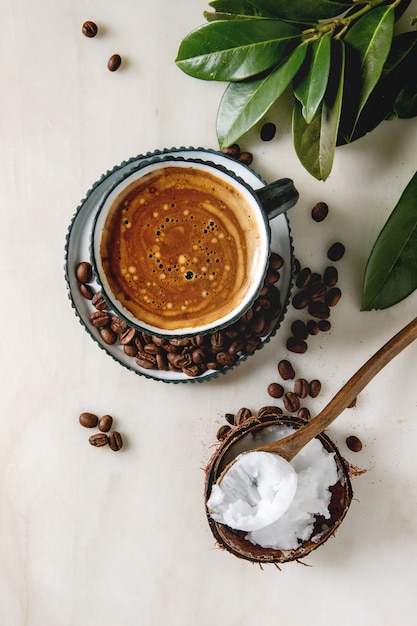 Café à prova de balas com manteiga Foto Premium