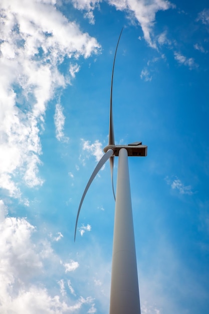 Close De Uma Turbina E Lica Produzindo Energia Alternativa Foto Premium