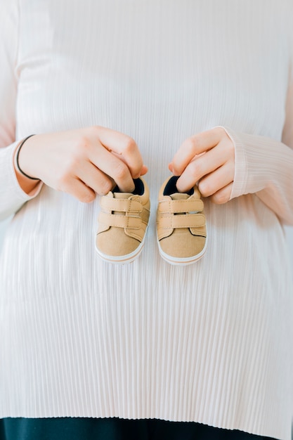 sapatos femininos recem nascidos