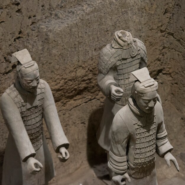 Estátua do guerreiro da terracota no museu do exército dos guerreiros