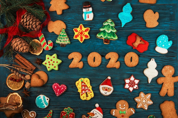 Gingerbreads para os novos anos de 2020 Foto Premium