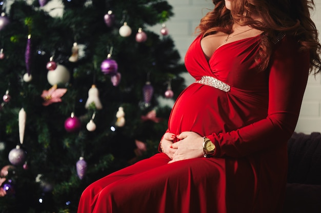 vestido vermelho gravida