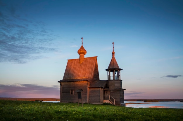 Oblast de arkhangelsk, uma vila vershinino, capela de são nicolau ...