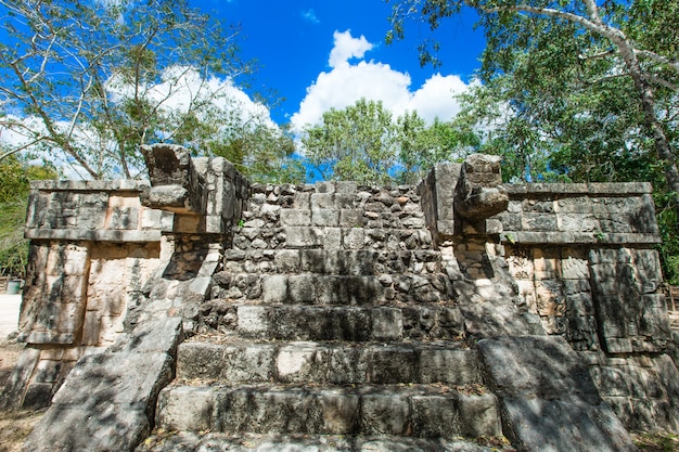 Pirâmide De Kukulkan Em Chichen Itza, México | Foto Premium