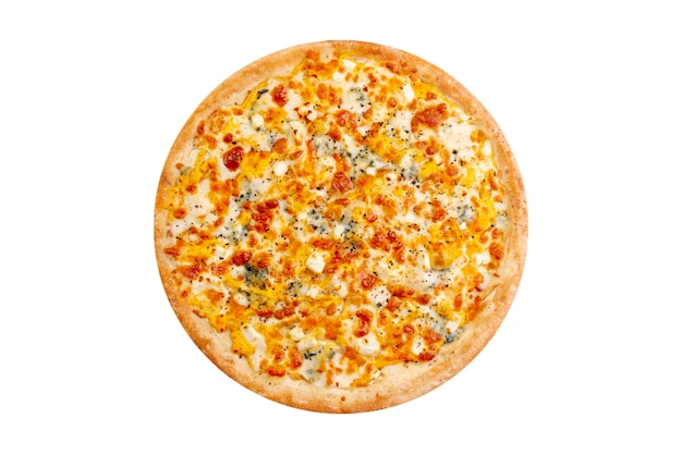 Pizza isolada no fundo branco. fast-food quente 4 queijos com mussarela e queijo azul. Foto Premium