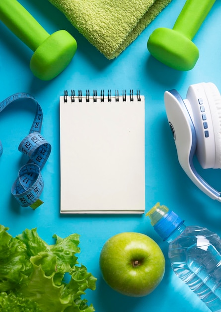 Plano de dieta menu ou programa roleta água halteres e frutas