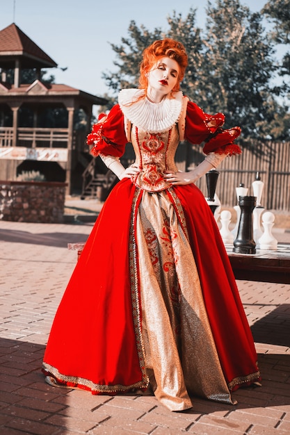 vestido de rainha vermelho