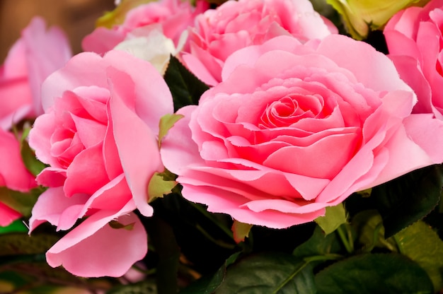 Rosas artificiais Foto Premium