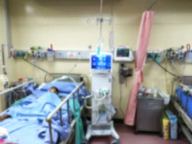 Sala De Uti Pacientes Enfermaria De Crise Deitada Na Cama Foto Premium