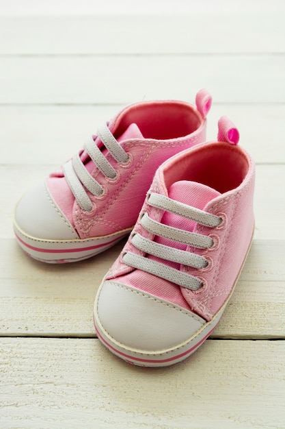 sapatos femininos recem nascidos