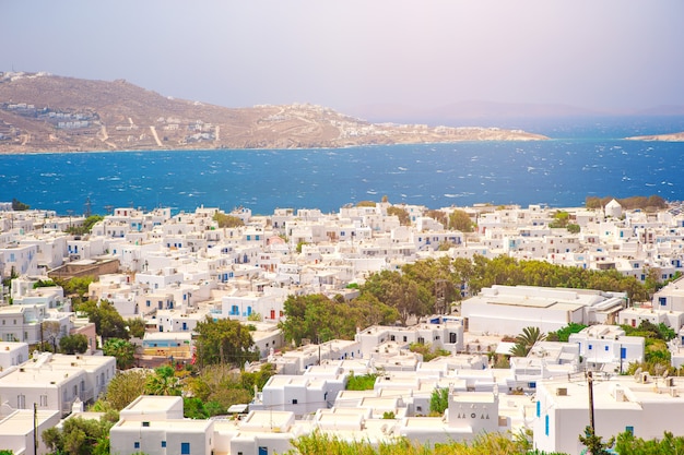 Vista Da Vila Grega Tradicional Com Casas Brancas Na Ilha De Mykonos