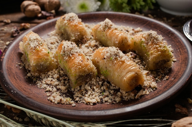 Baklava traditionelles orientalisches dessert. süßes türkisches essen ...
